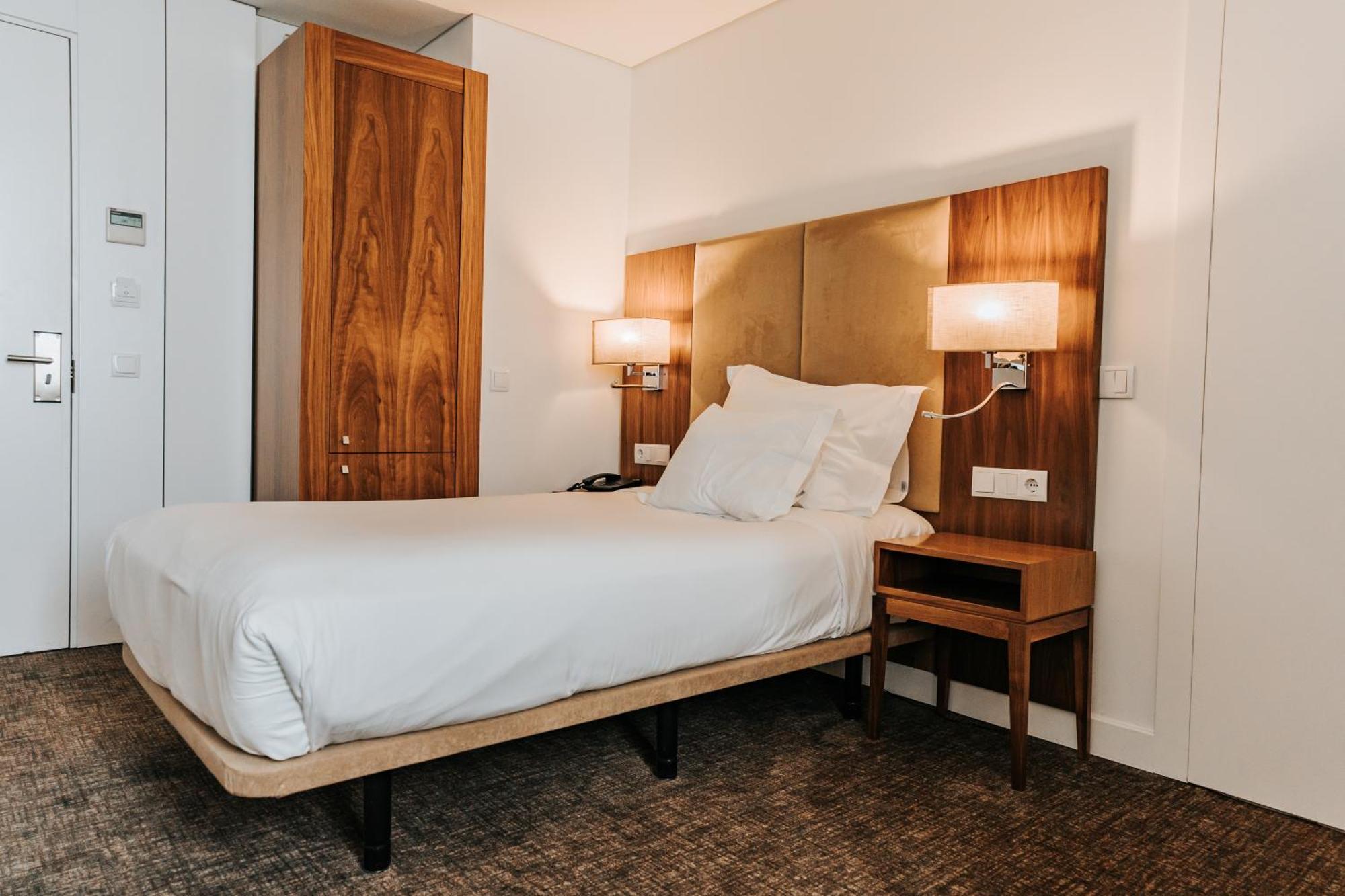 Economy Single Room
